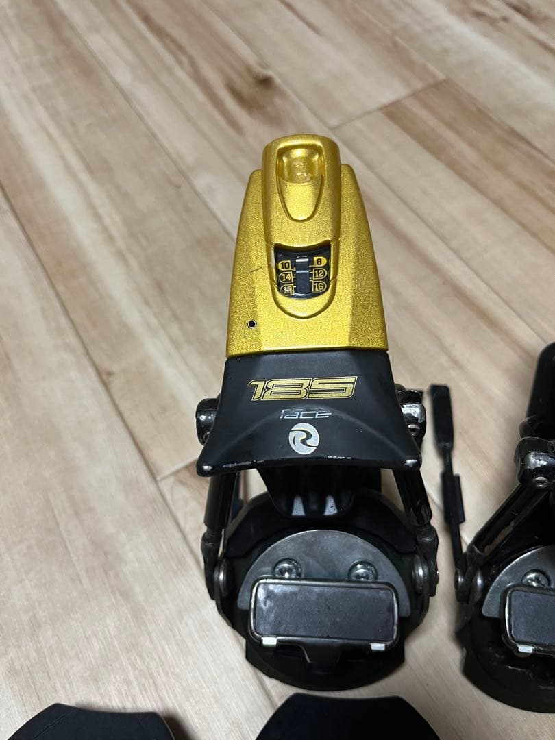 スキービンディング ROSSIGNOL（LOOK　PIVOT　ターンテーブル18