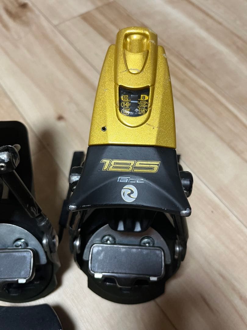 スキービンディング ROSSIGNOL（LOOK　PIVOT　ターンテーブル18