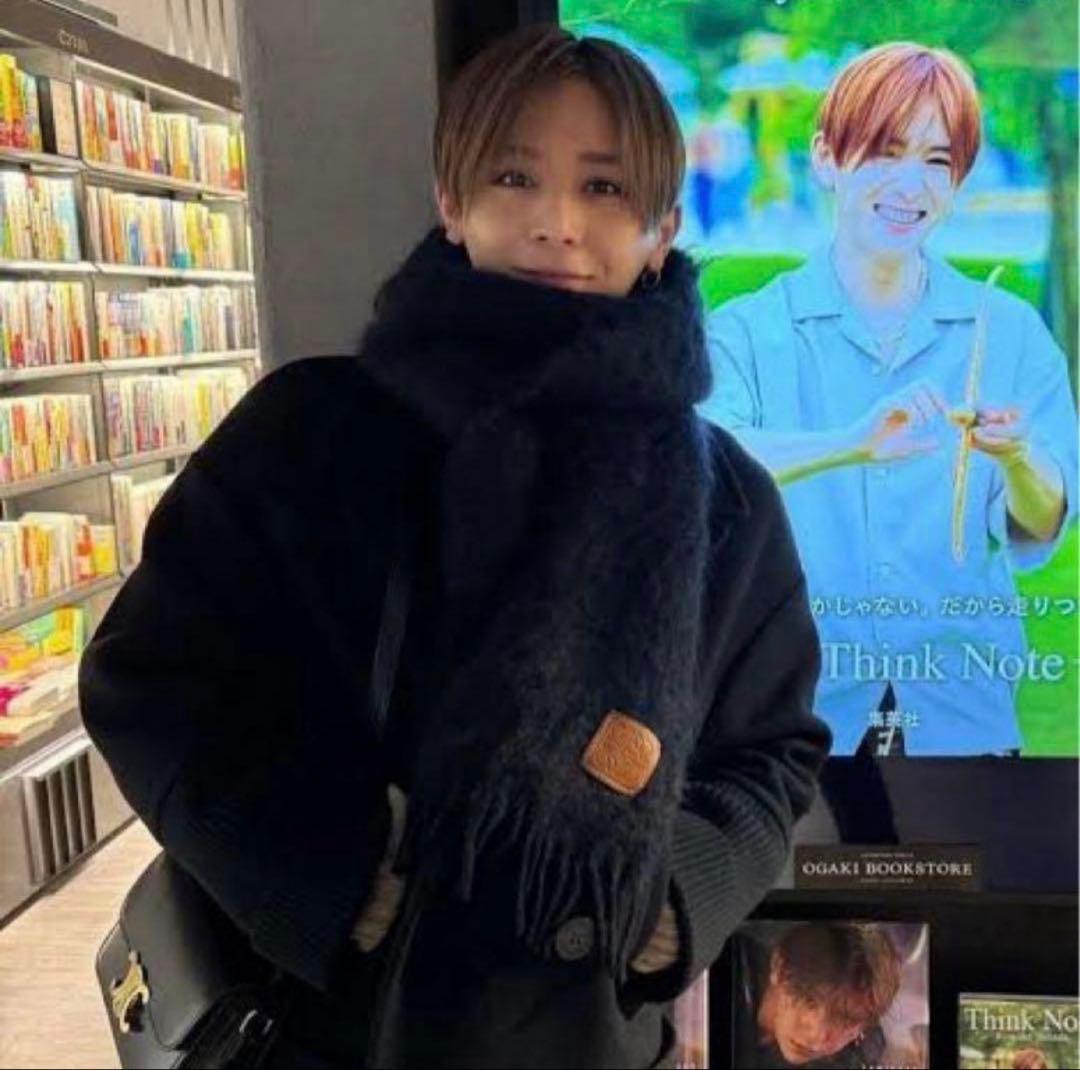 【山田涼介着用】　LOEWE　ウールモヘヤマフラー　ストール　アナグラム　レザー