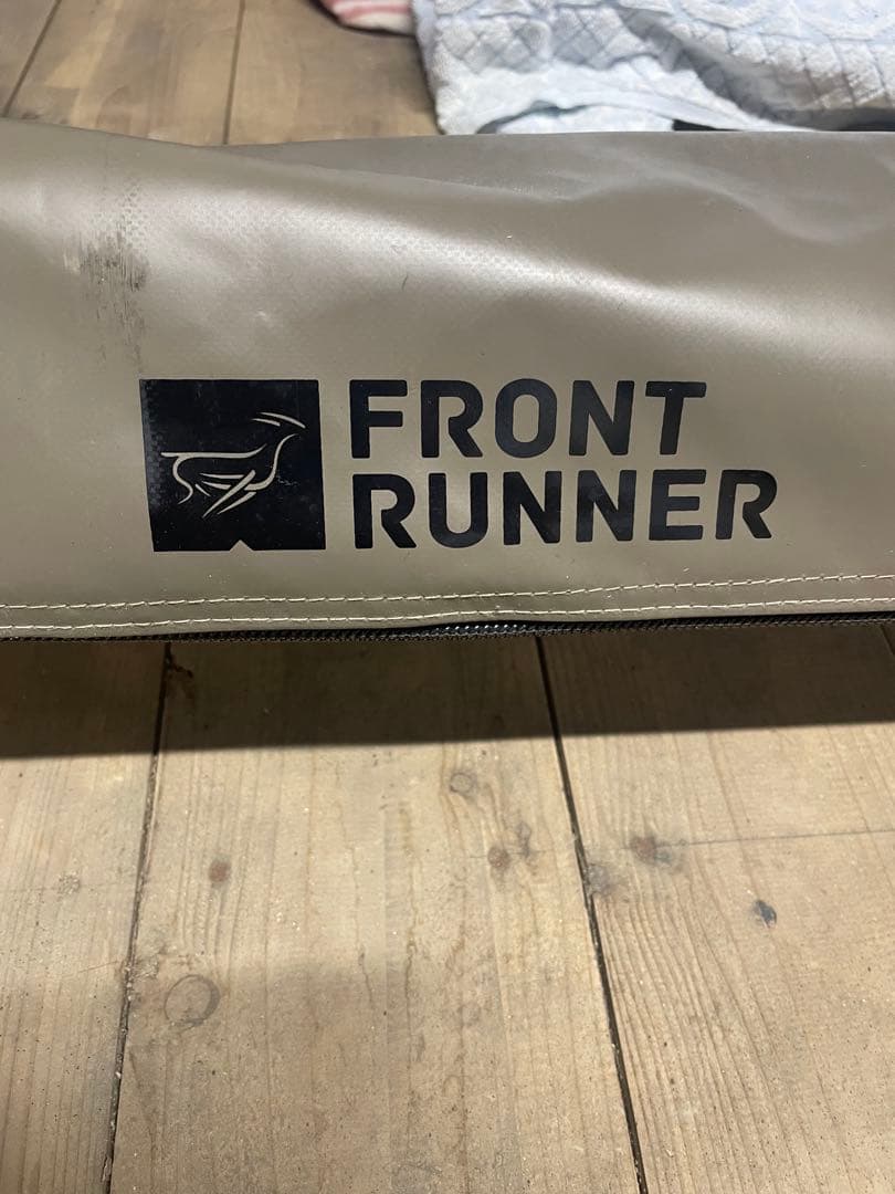 フロントランナー　サイドオーニング