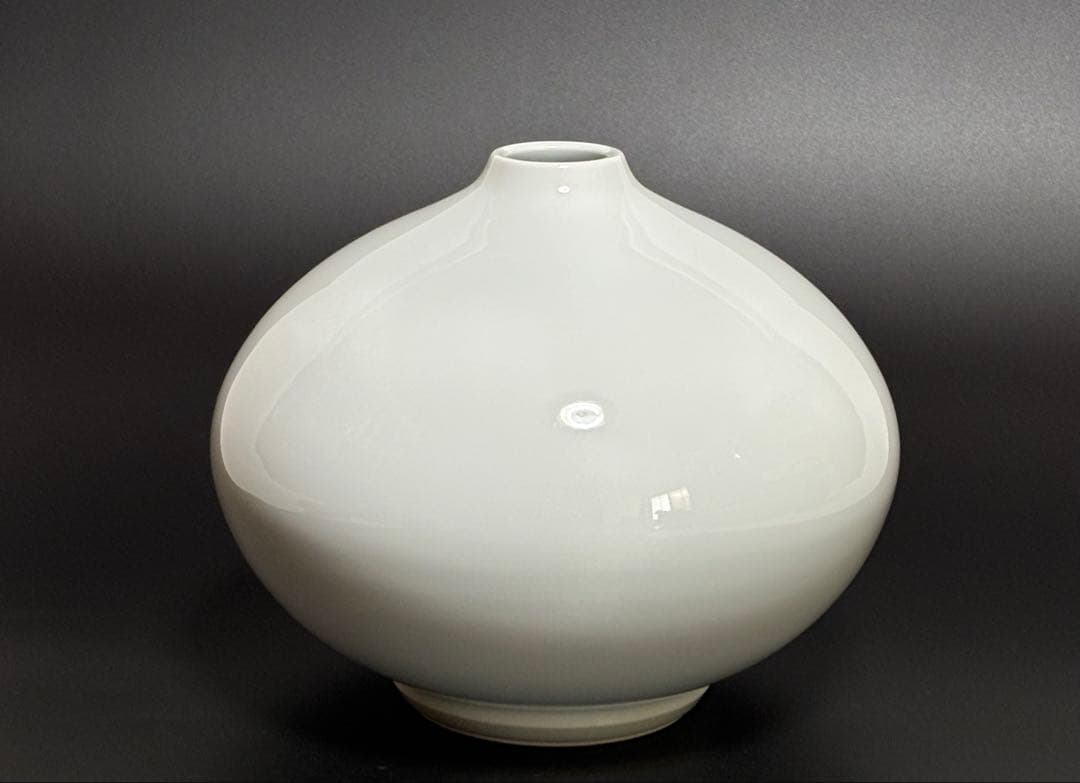 白磁　壷　井上萬二　共箱　　人間国宝