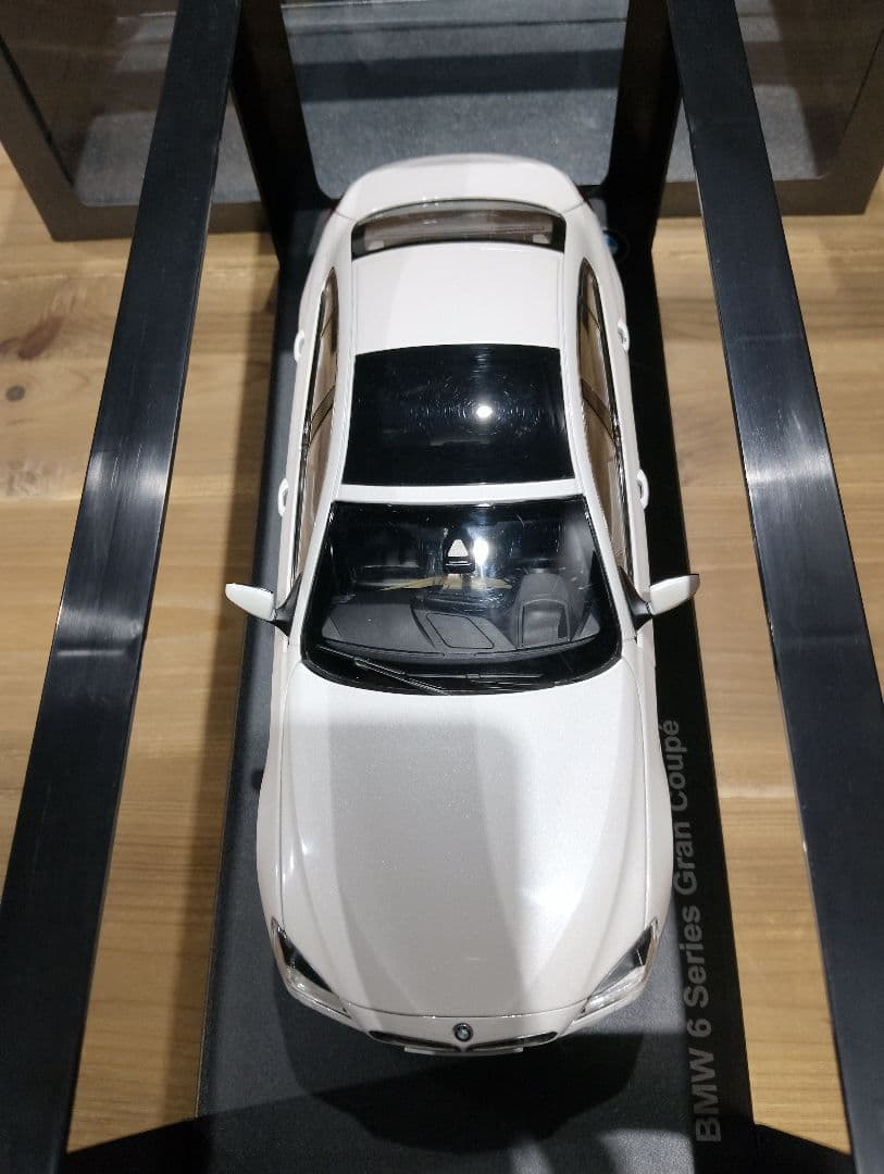 アソパソマソ1/18 BMW6シリーズ　グランクーペ　ディーラー品ミニカー