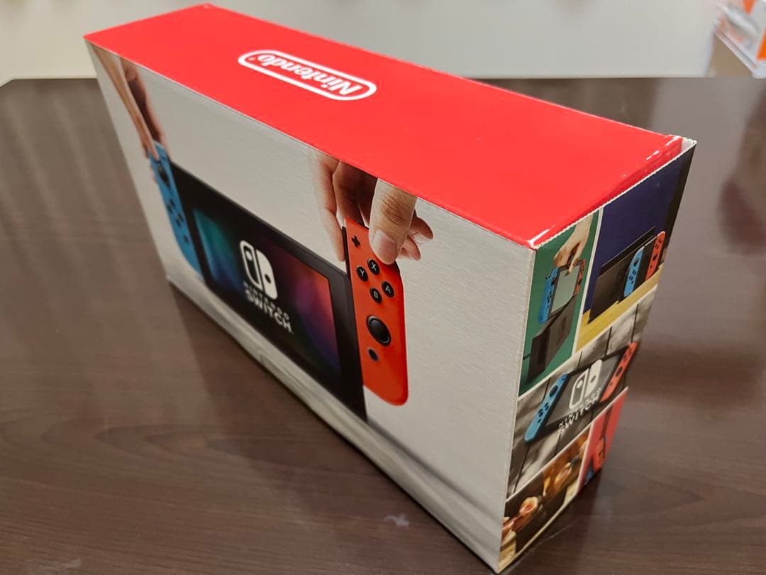 【初代】Nintendo Switch 本体 ジョイコン2組 キャリングケース