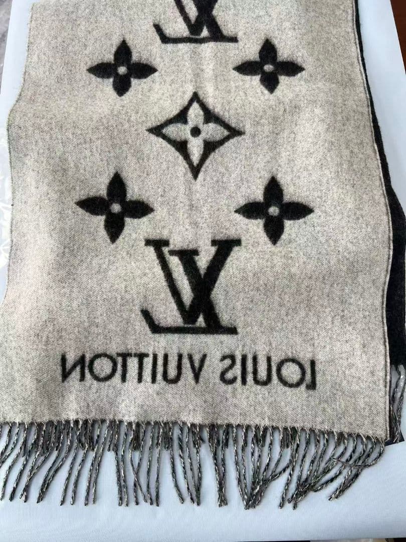 LOUIS VUITTON ルイヴィトン マフラー グレー/ブラック新品同様