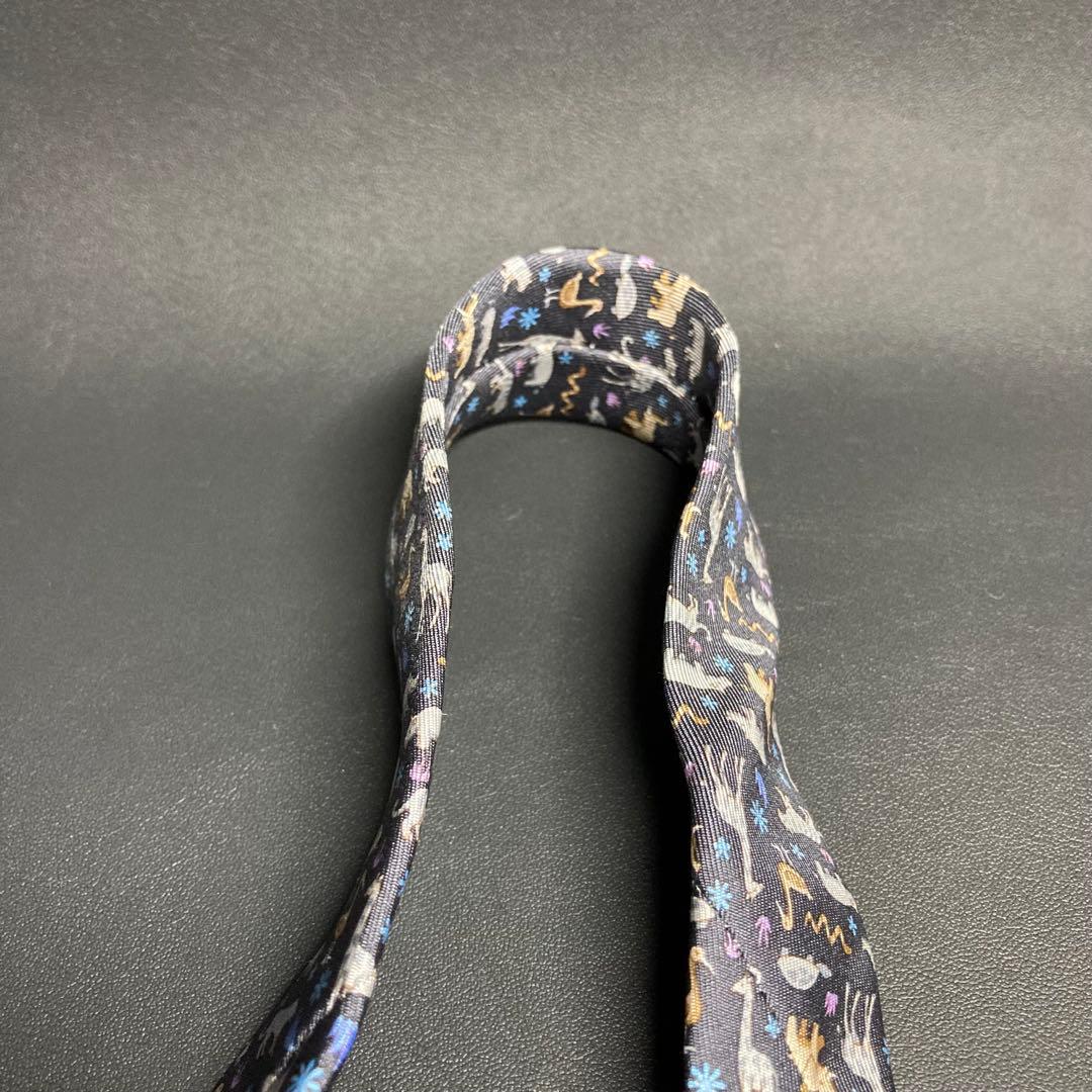 【未使用】サルヴァトーレフェラガモ　ネクタイ　グレー　ゾウ　キリン　アニマル柄