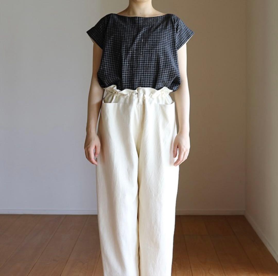 えみおわす　ダーツパンツ（カディデニム生成）