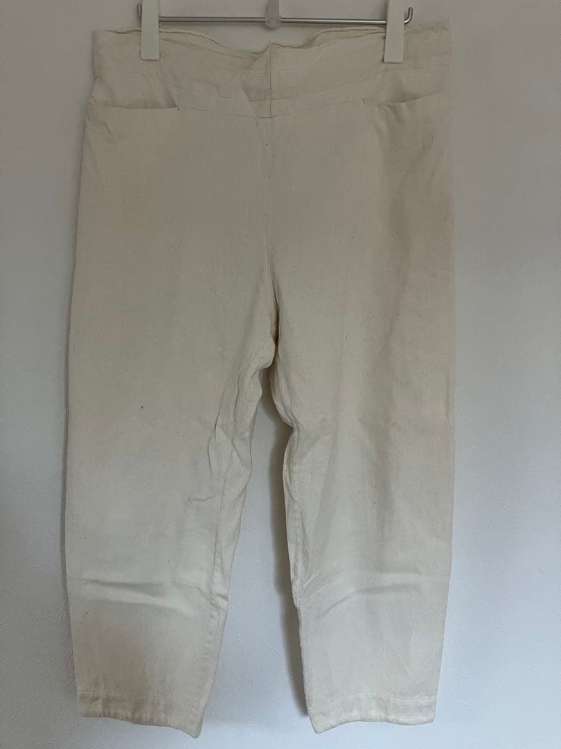 えみおわす　ダーツパンツ（カディデニム生成）