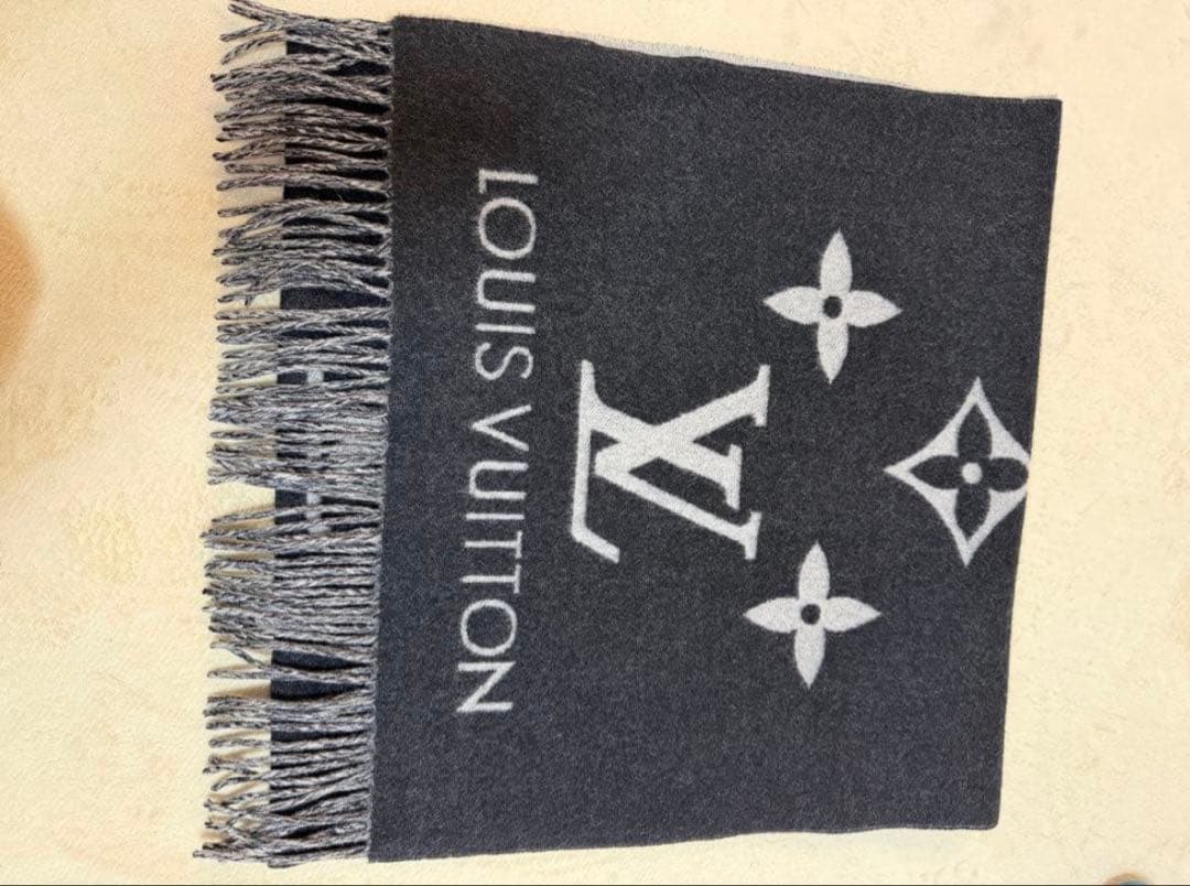 ルイヴィトン　カシミヤ100%マフラー