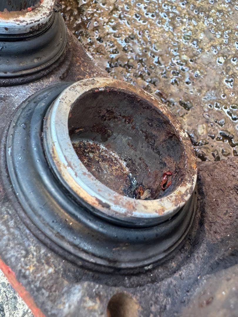 スバル　対向4POTブレーキキャリパー　フロント用