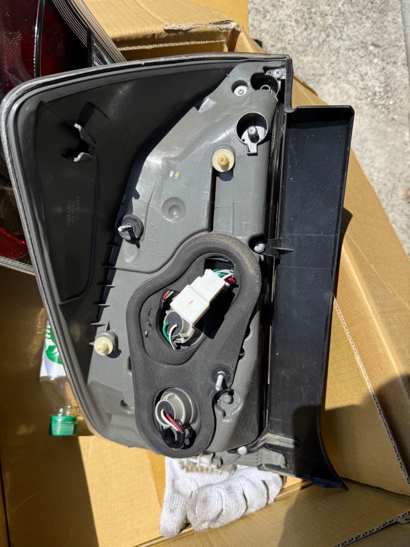 30プリウス　テールレンズ