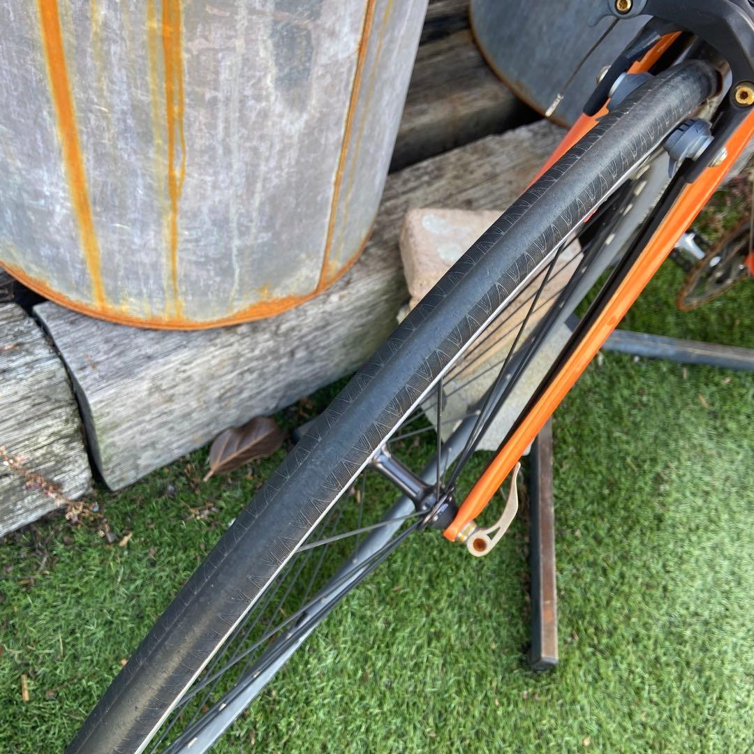 FUJI ROUBAIX CUSTOM⭐️ロードバイク　オレンジ　【3612】