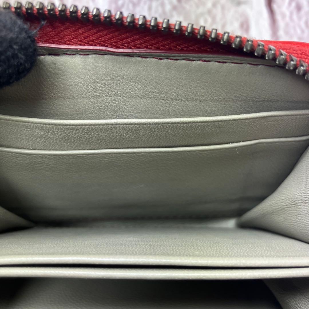 ボッテガヴェネタ イントレチャート ラウンドジップ ケース カードケース