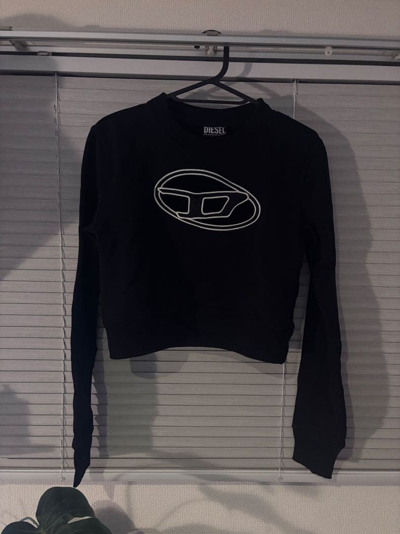 DIESEL クロップドスウェット ブラック