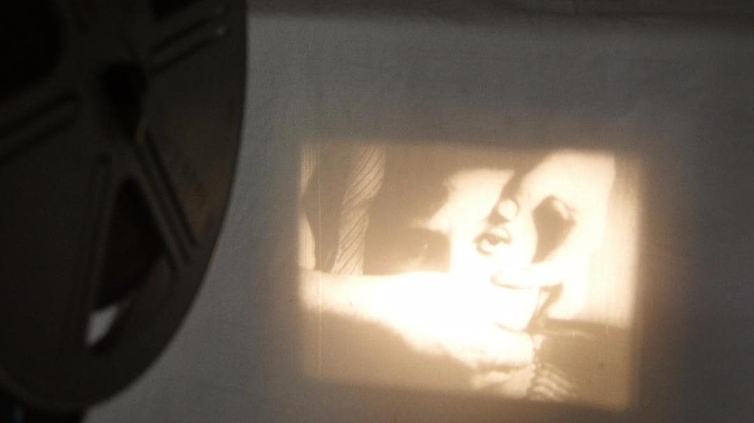 「アンダルシアの犬」8mmフィルム版（英語字幕）