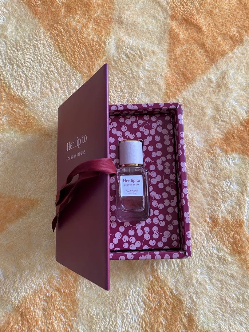 香水(女性用) Eau de Parfum - CHERRY DRESS -