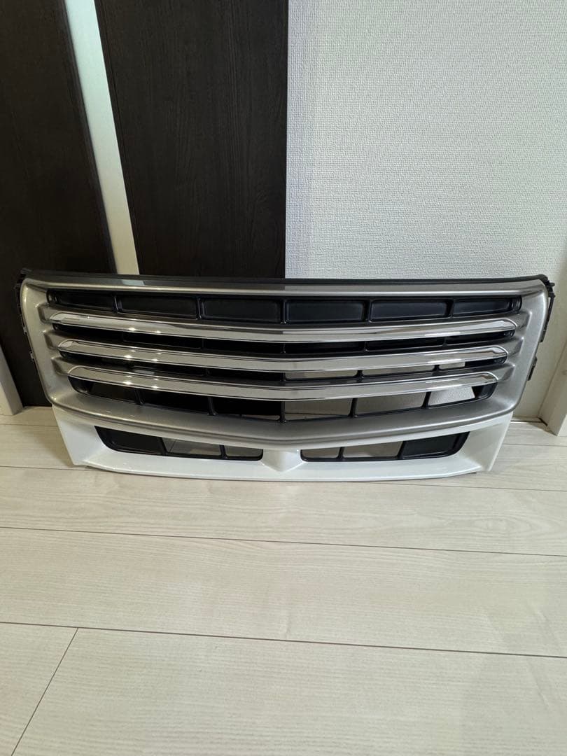 トヨタ アルファード 30 前期 TRD フロントグリルLED付き