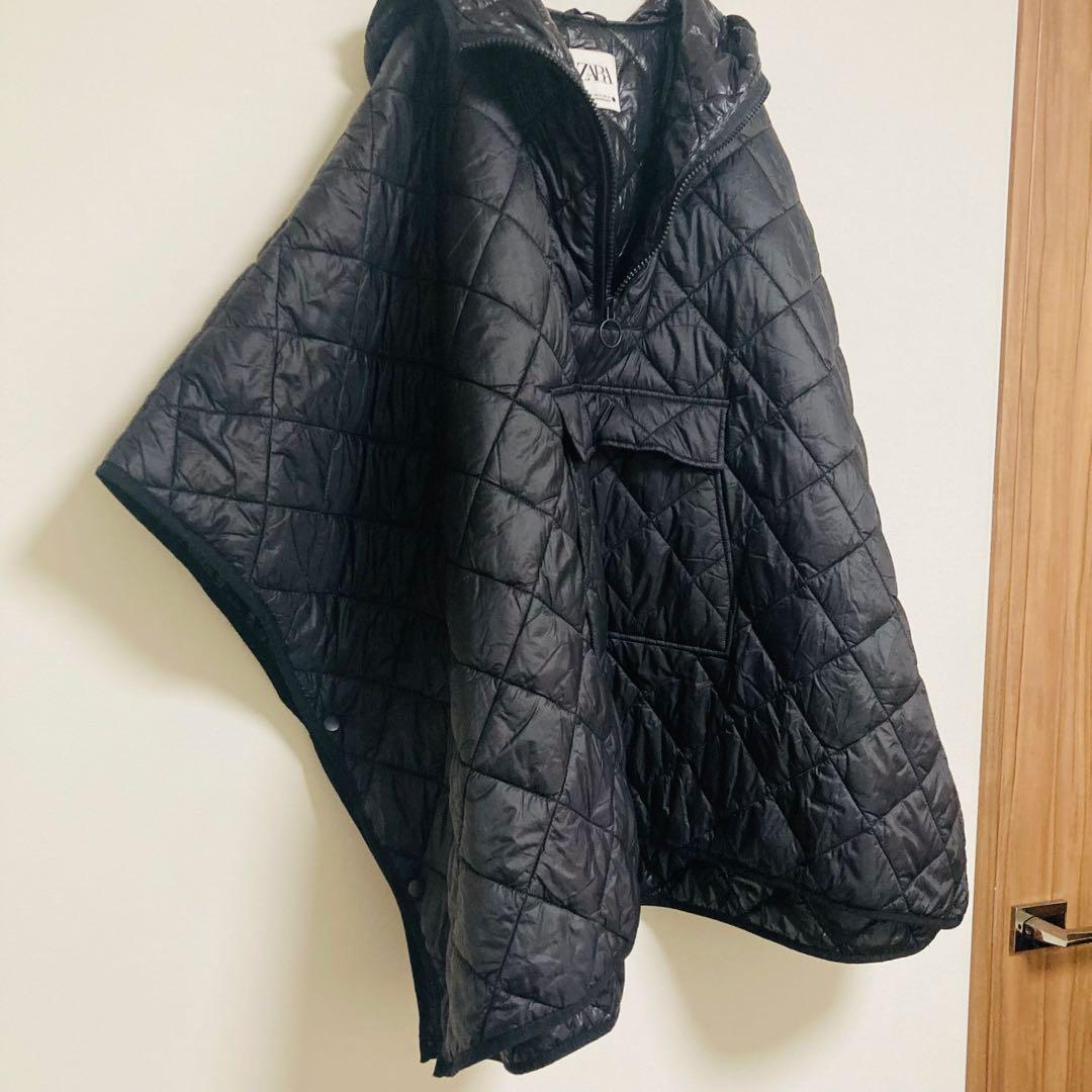 美品　ZARAキルティング ポンチョ フード付き　ブラック