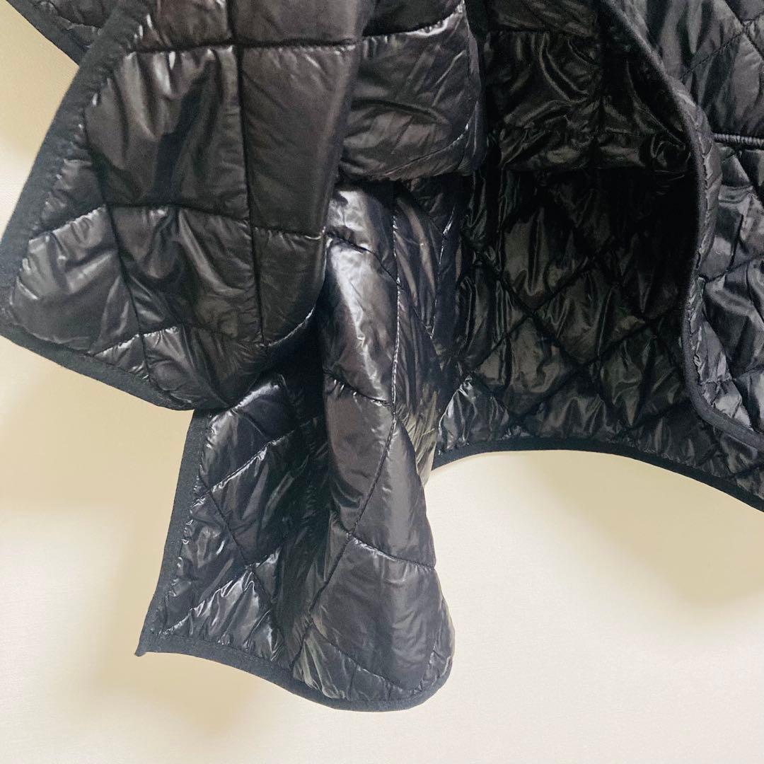 美品　ZARAキルティング ポンチョ フード付き　ブラック