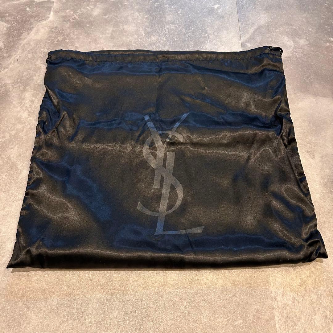 【超美品】イブサンローラン　カサンドラ　クラッチバッグ　ブラック