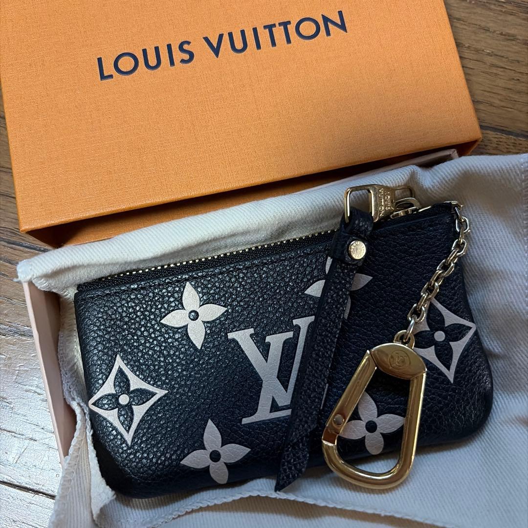 Louis Vuitton ケース ブラック