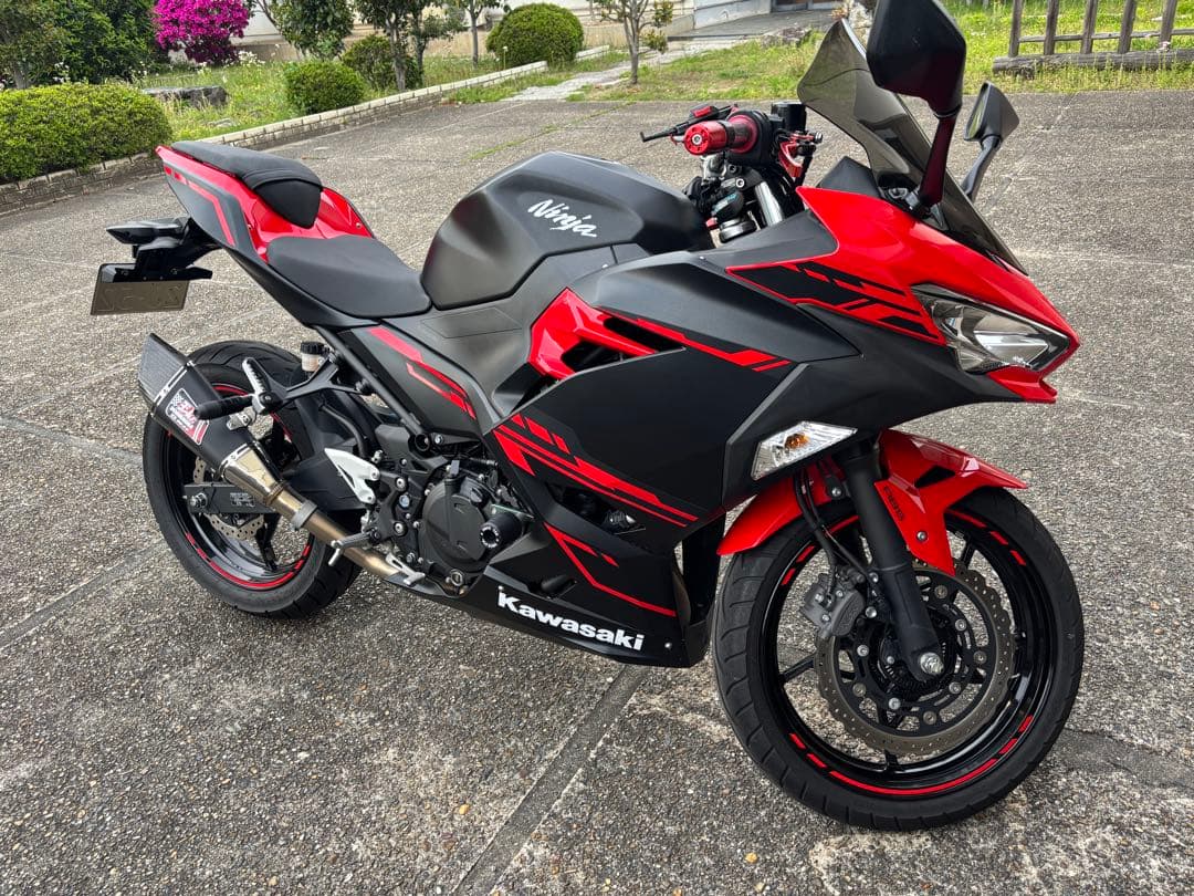 ヨシムラスリップオンマフラー　Ｒ１１サイクロン