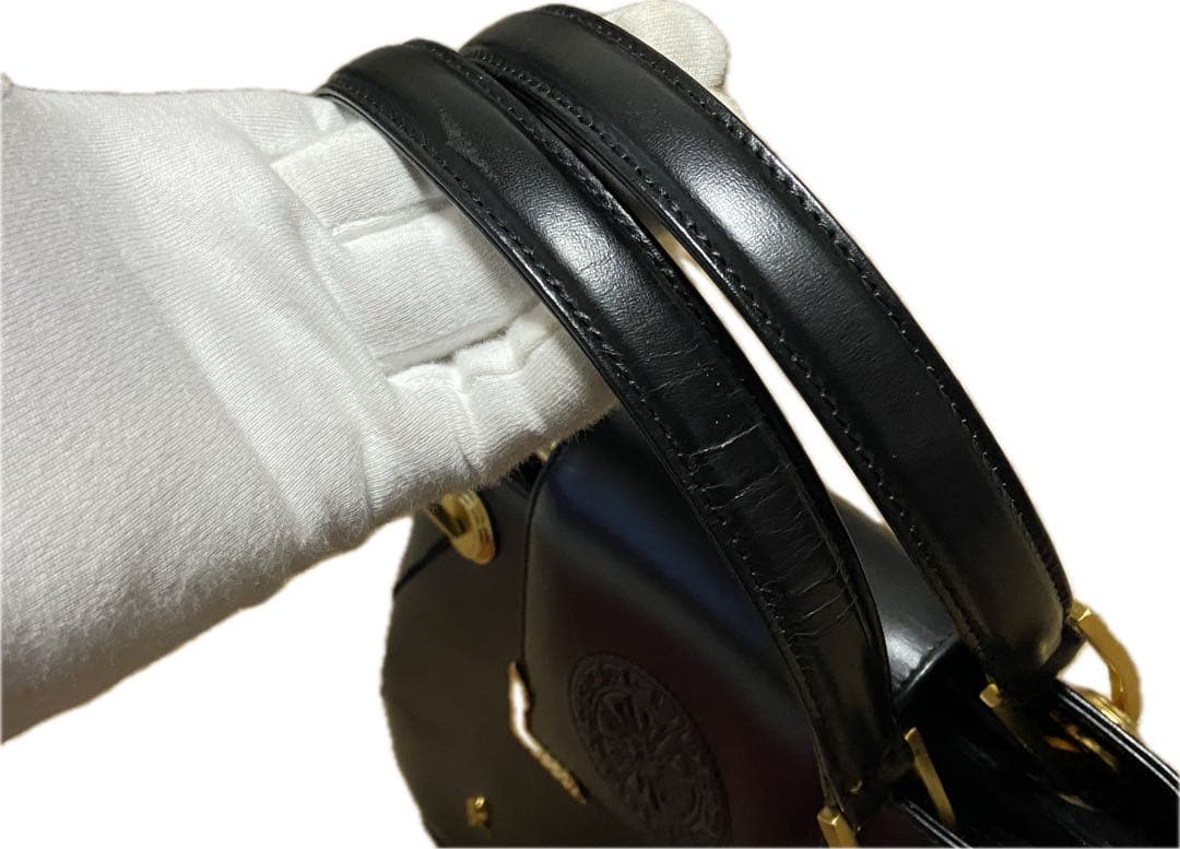 未使用 ロベルタディカメリーノ ワンショルダーバッグ 巾着 レザー 本革 バケツ