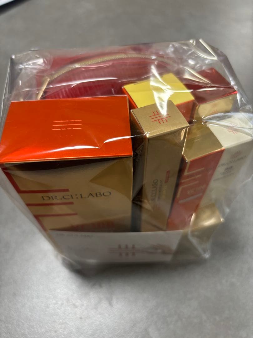 新品　DR.CI:LABO ドクターシーラボ オーサムコフレ2024 VC100