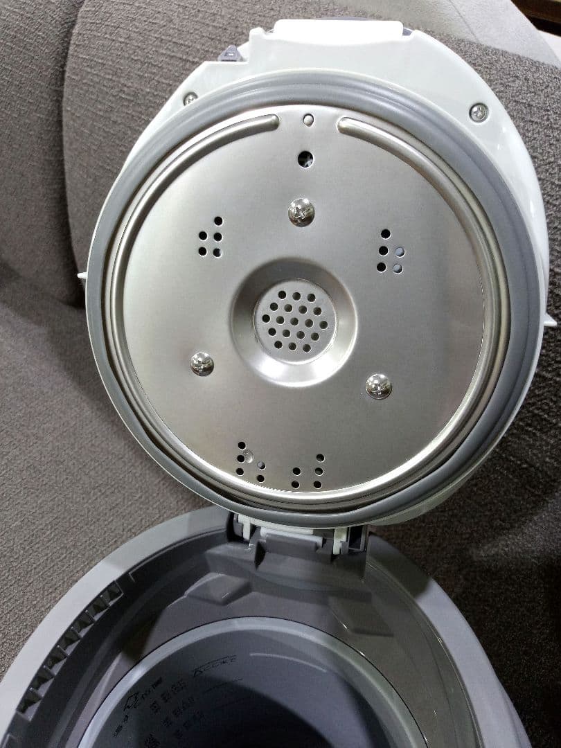 象印　ZOJIRUSHI　スチーム式加湿器　EE-DE50　2024年製　洗浄剤