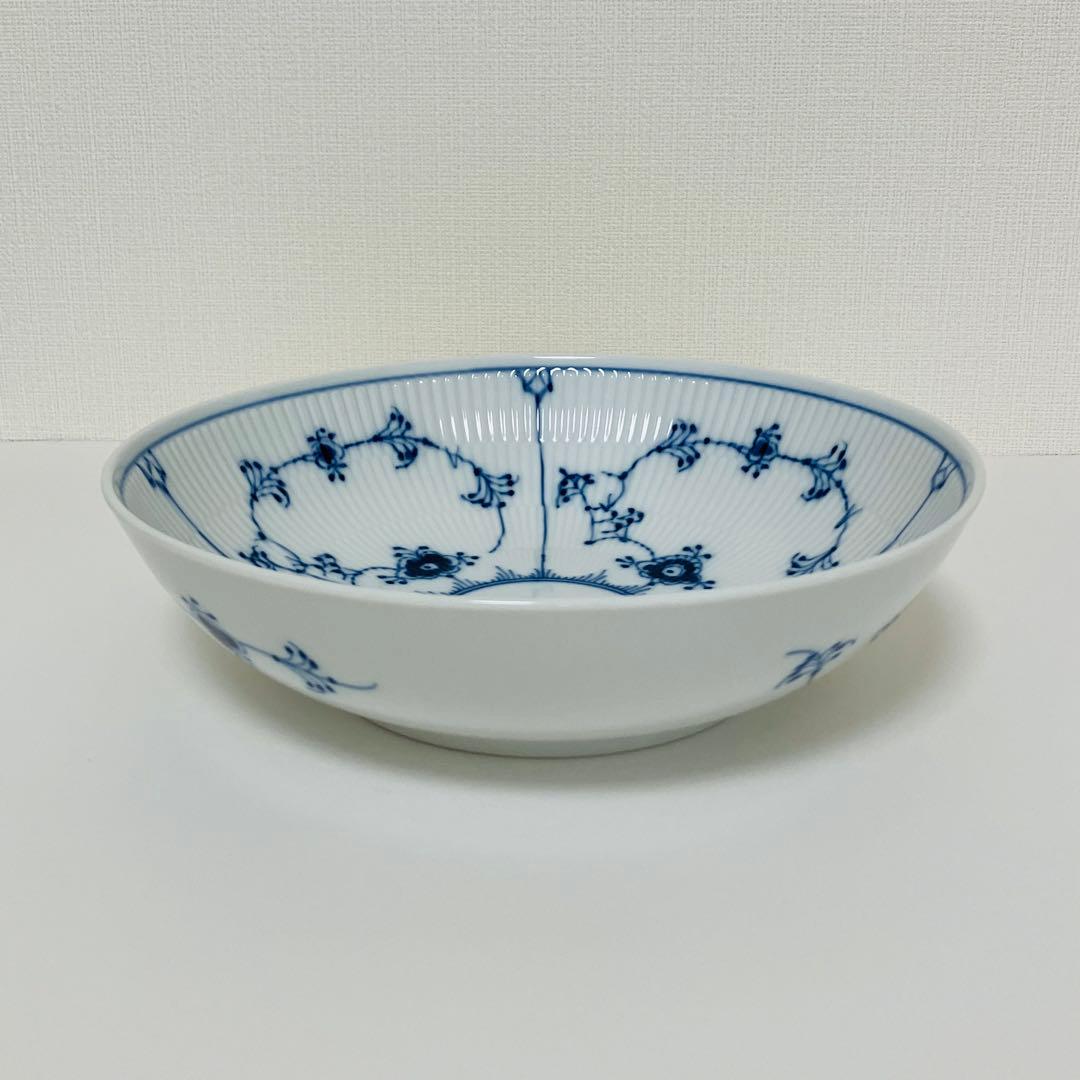 デンマーク製ロイヤルコペンハーゲン ブルーフルーテッド プレイン ボウル21.5