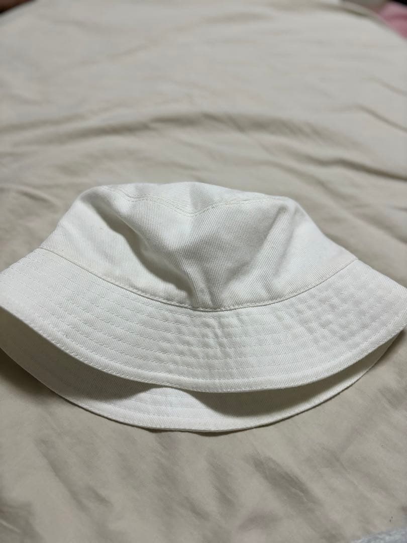 miu miu バケットハット ホワイトM