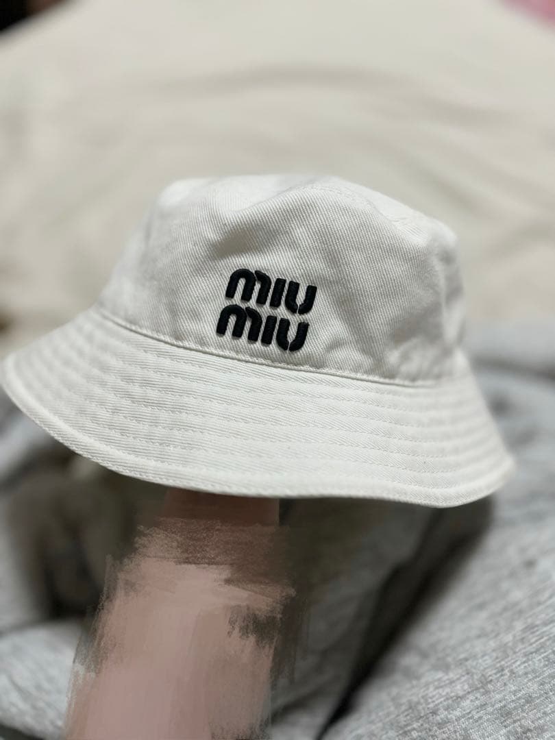 miu miu バケットハット ホワイトM