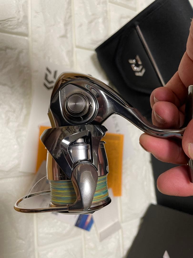 本日限定価格　22イグジスト LT2000S-P