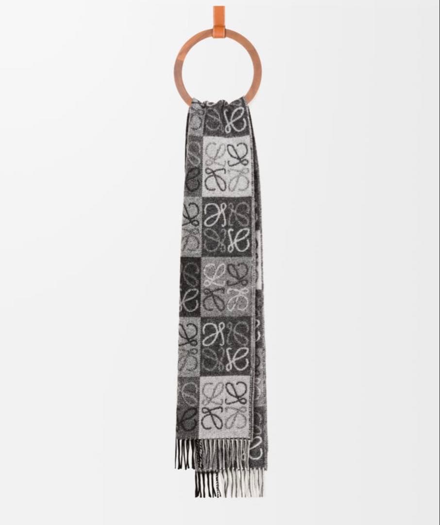 LOEWE チェッカーボード　マフラー　スカーフ　ロエベ