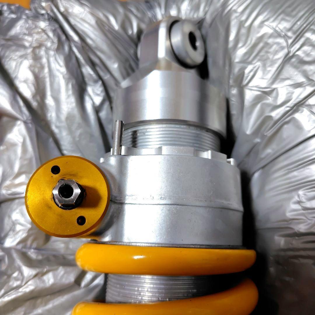 オーリンズリアサスSTX46