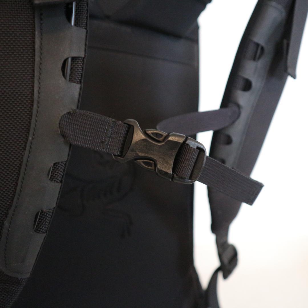 ✨美品✨通勤・通学に最適 ARC'TERYX ARRO22 リュック ブラック