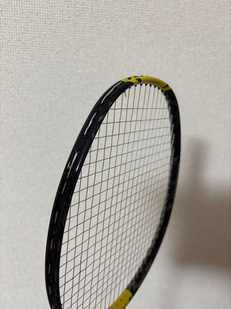 YONEX ナノフレア1000Z 4UG5 赤色ソフトケース付き