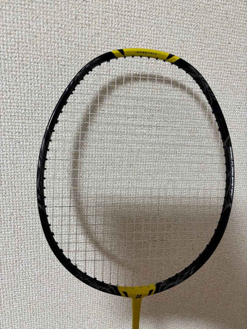 YONEX ナノフレア1000Z 4UG5 赤色ソフトケース付き