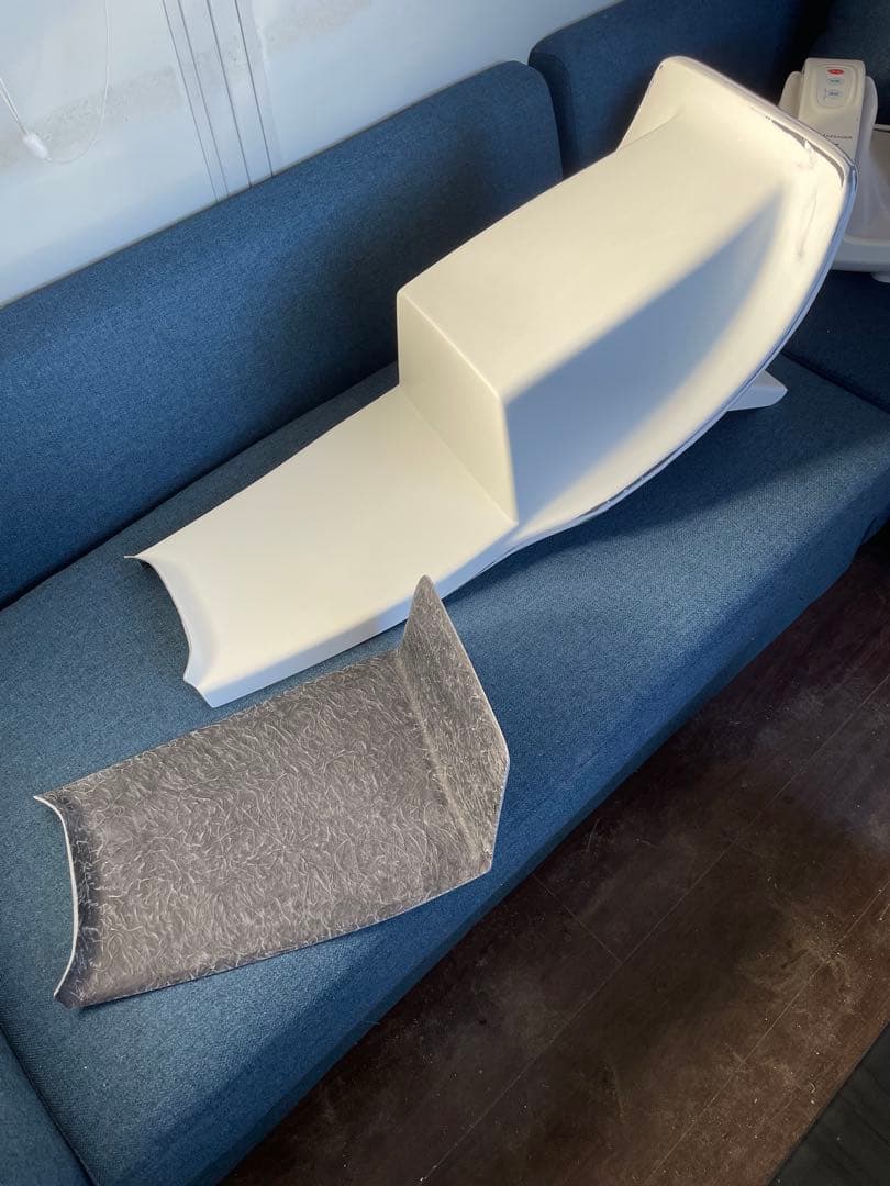 汎用　オリジナルシングルシート　テールランプ付き　(Z/Z1/Z2 カワサキ)