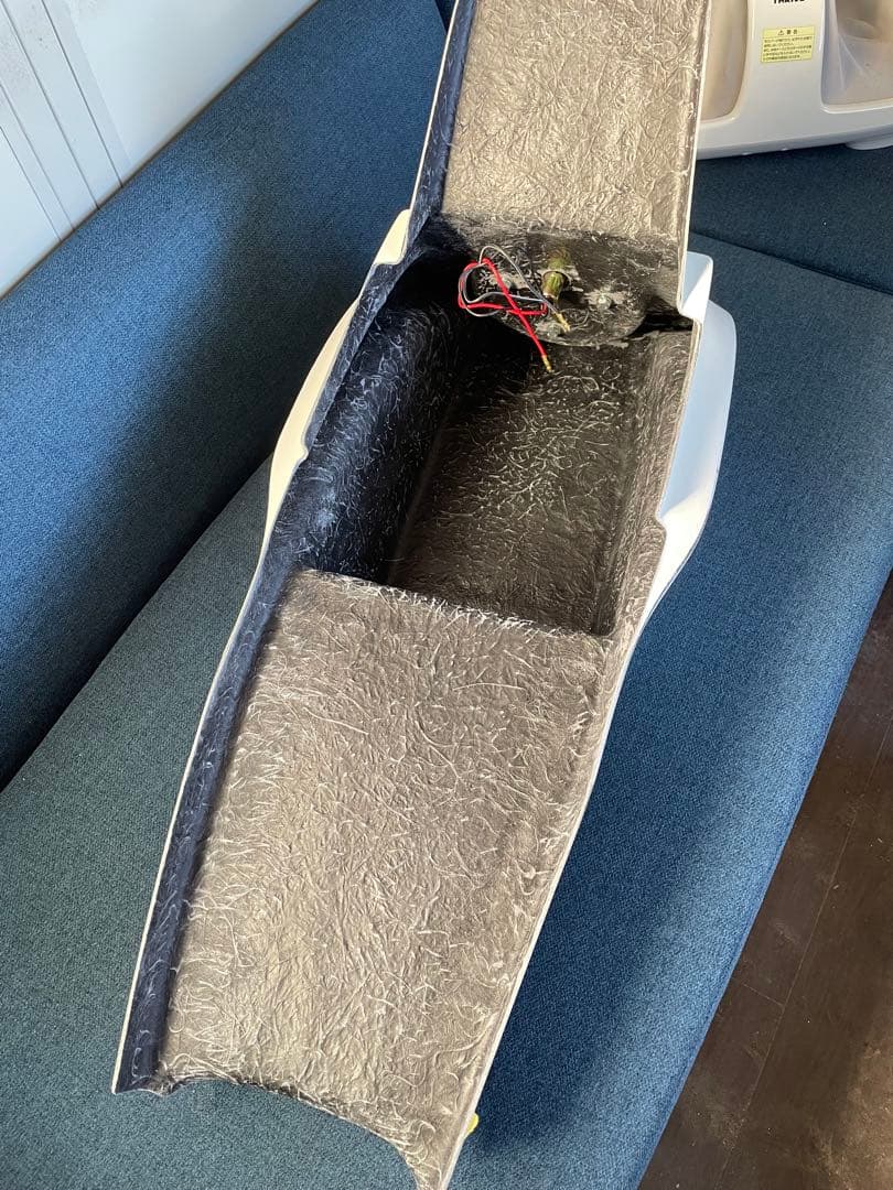 汎用　オリジナルシングルシート　テールランプ付き　(Z/Z1/Z2 カワサキ)