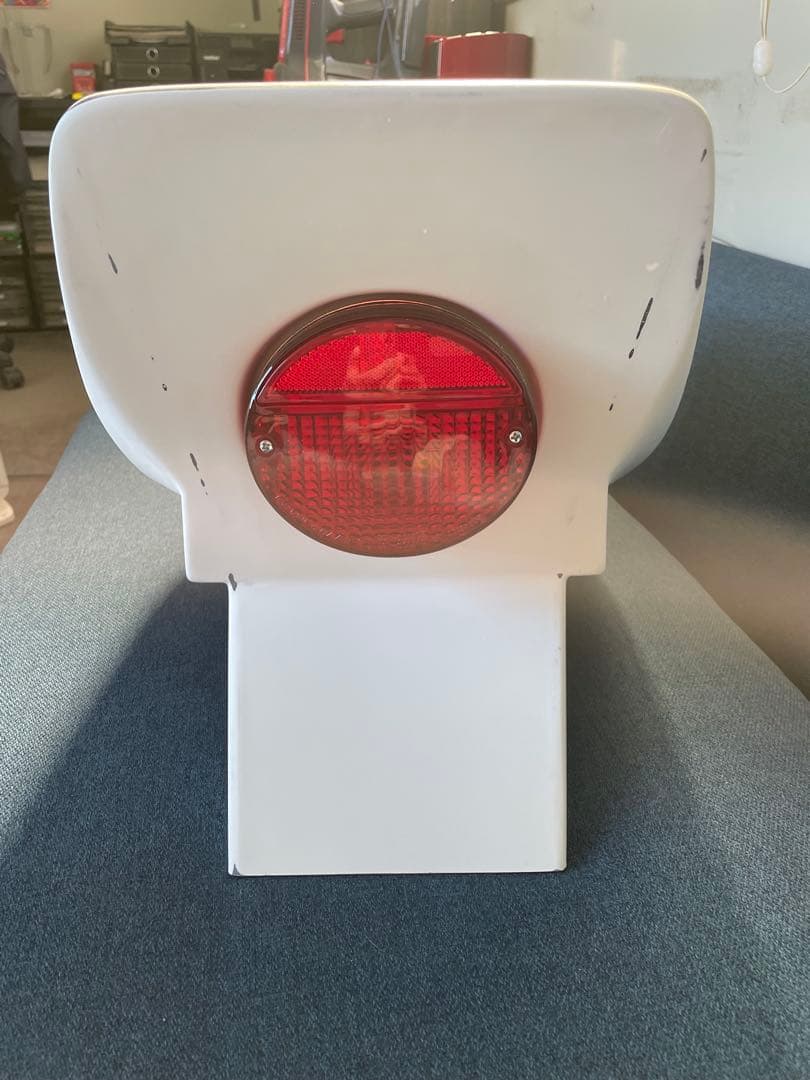 汎用　オリジナルシングルシート　テールランプ付き　(Z/Z1/Z2 カワサキ)