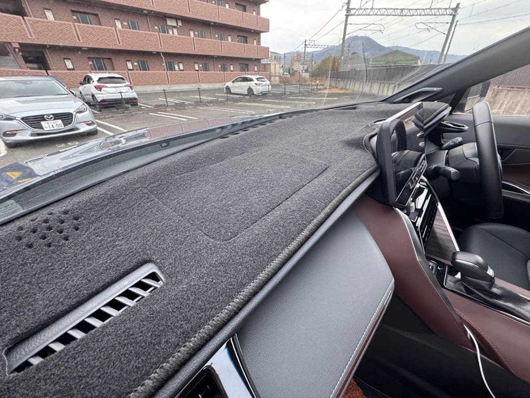 サンランド　ダッシュボードマット　ハリアーZ専用