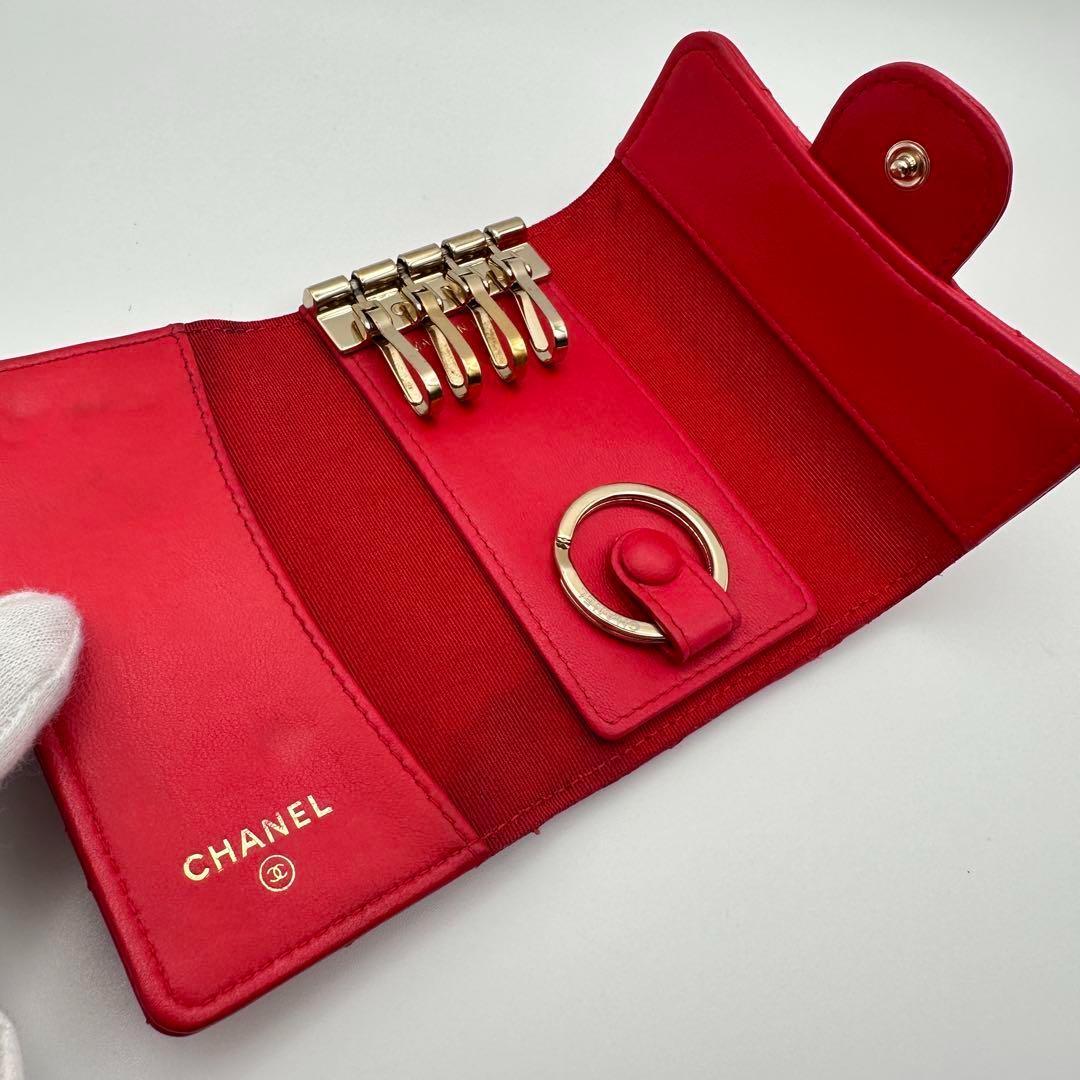 CHANEL シャネル マトラッセ キーケース レッド　ゴールド金具