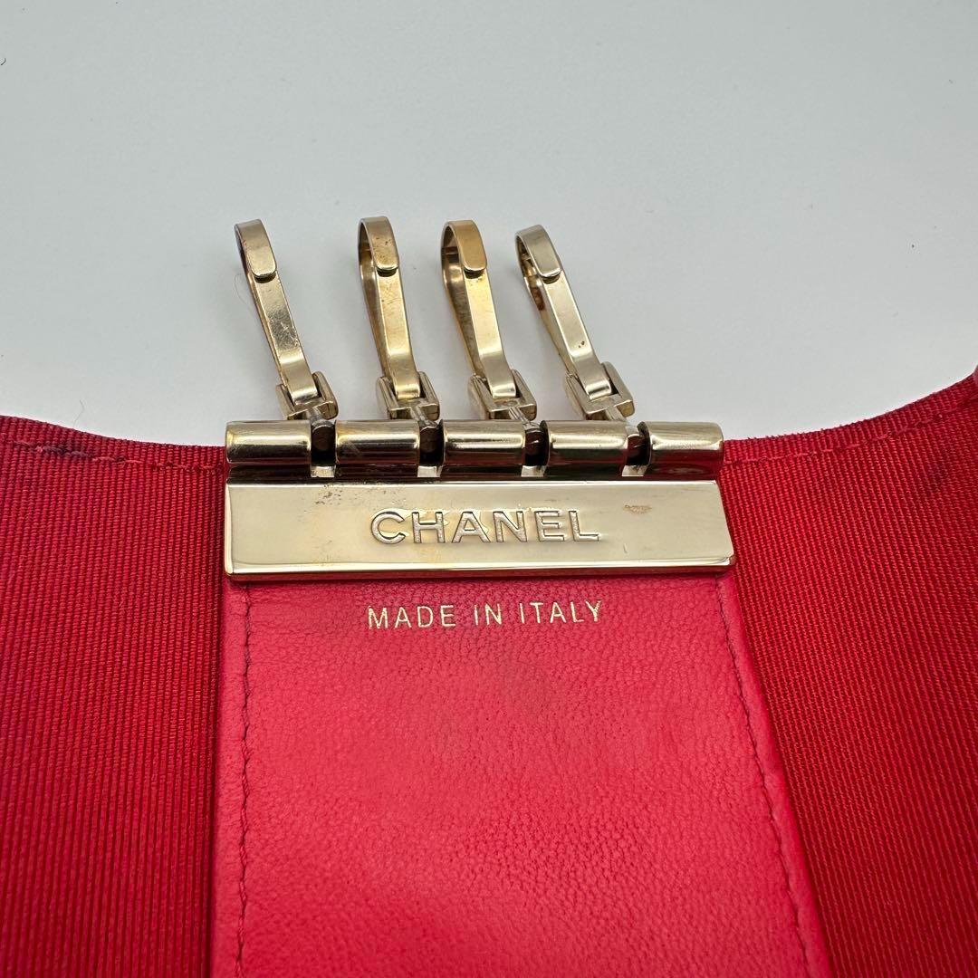 CHANEL シャネル マトラッセ キーケース レッド　ゴールド金具