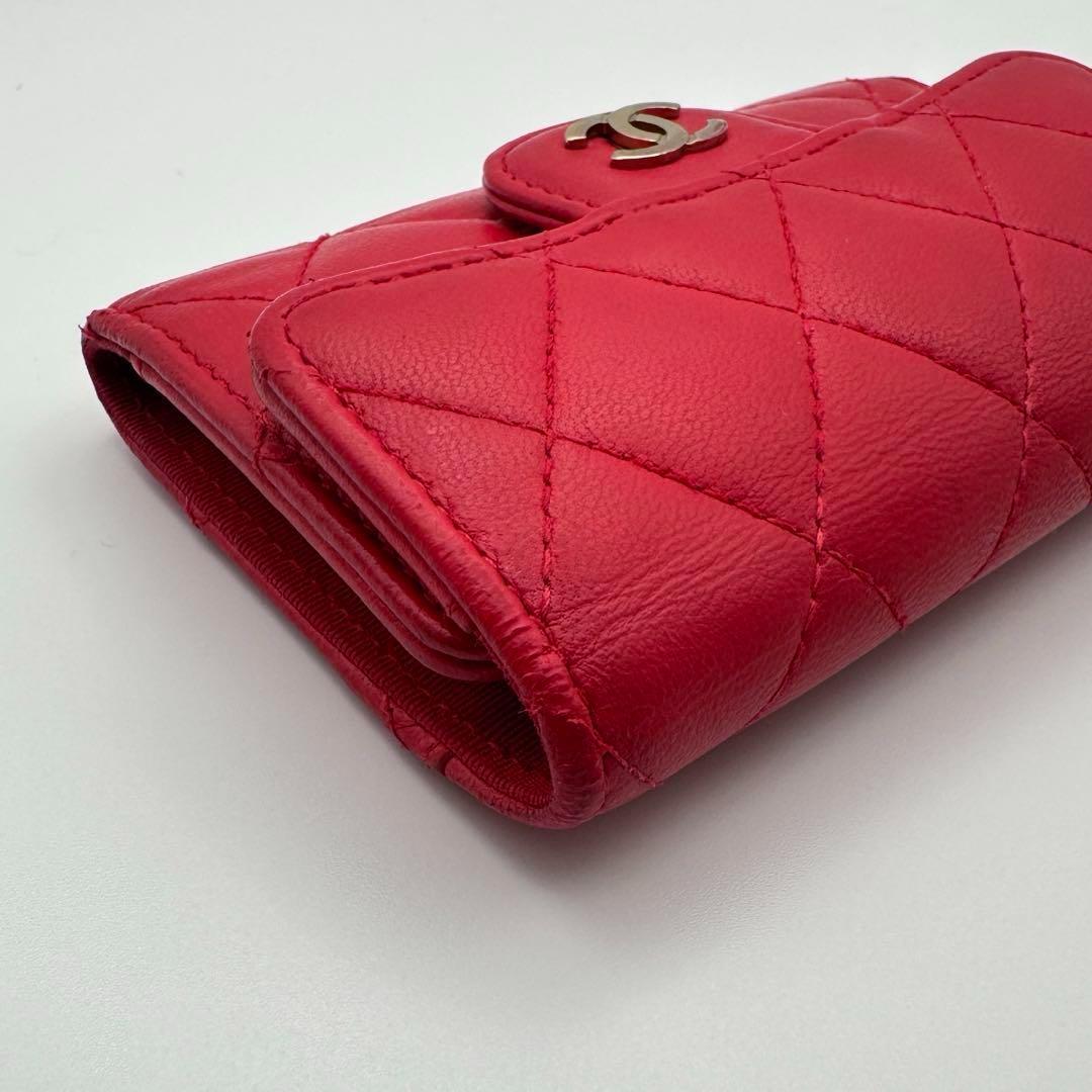 CHANEL シャネル マトラッセ キーケース レッド　ゴールド金具