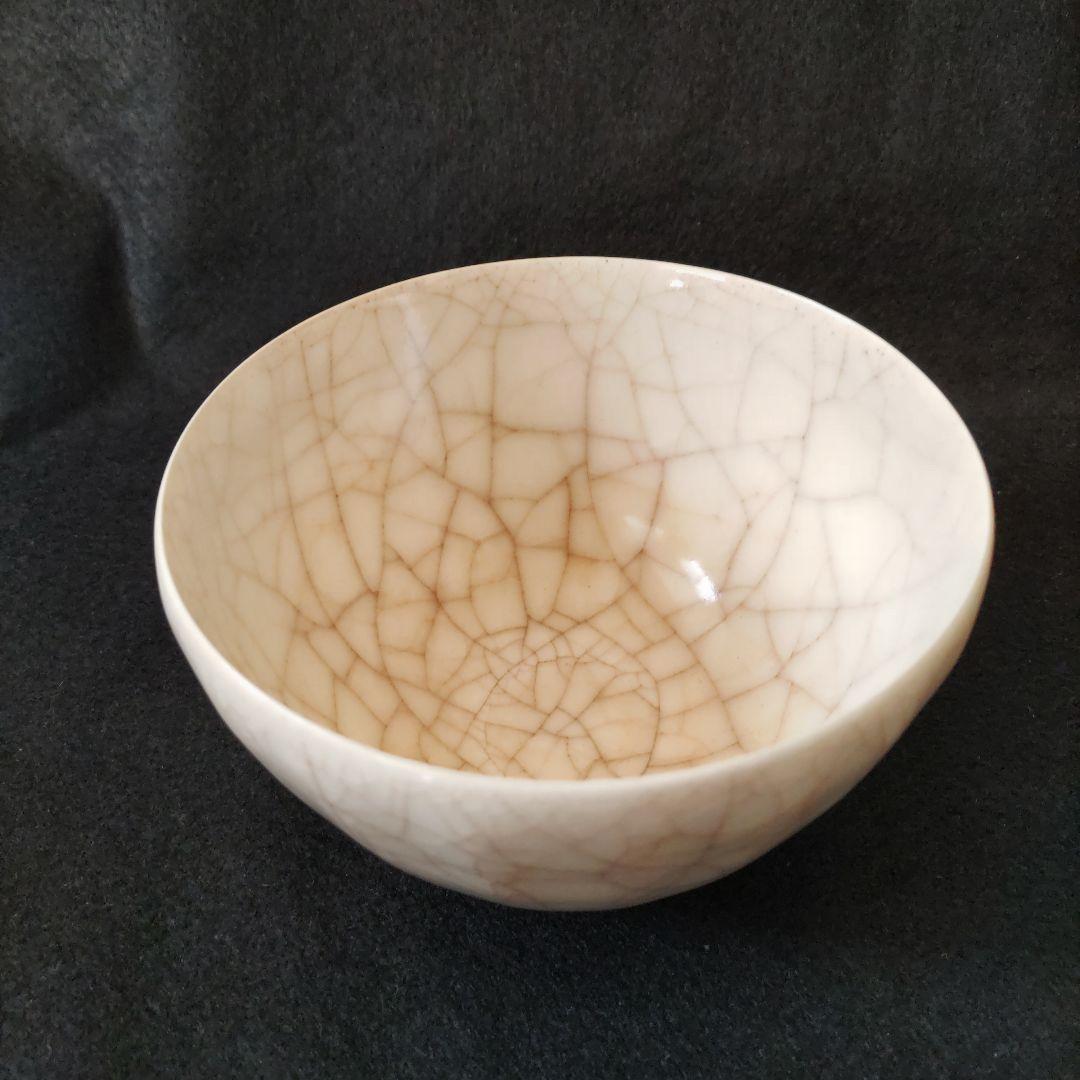 川瀬忍　白い青磁　瓊瓷茶碗「天晴(目偏)」　個展作品　中古品