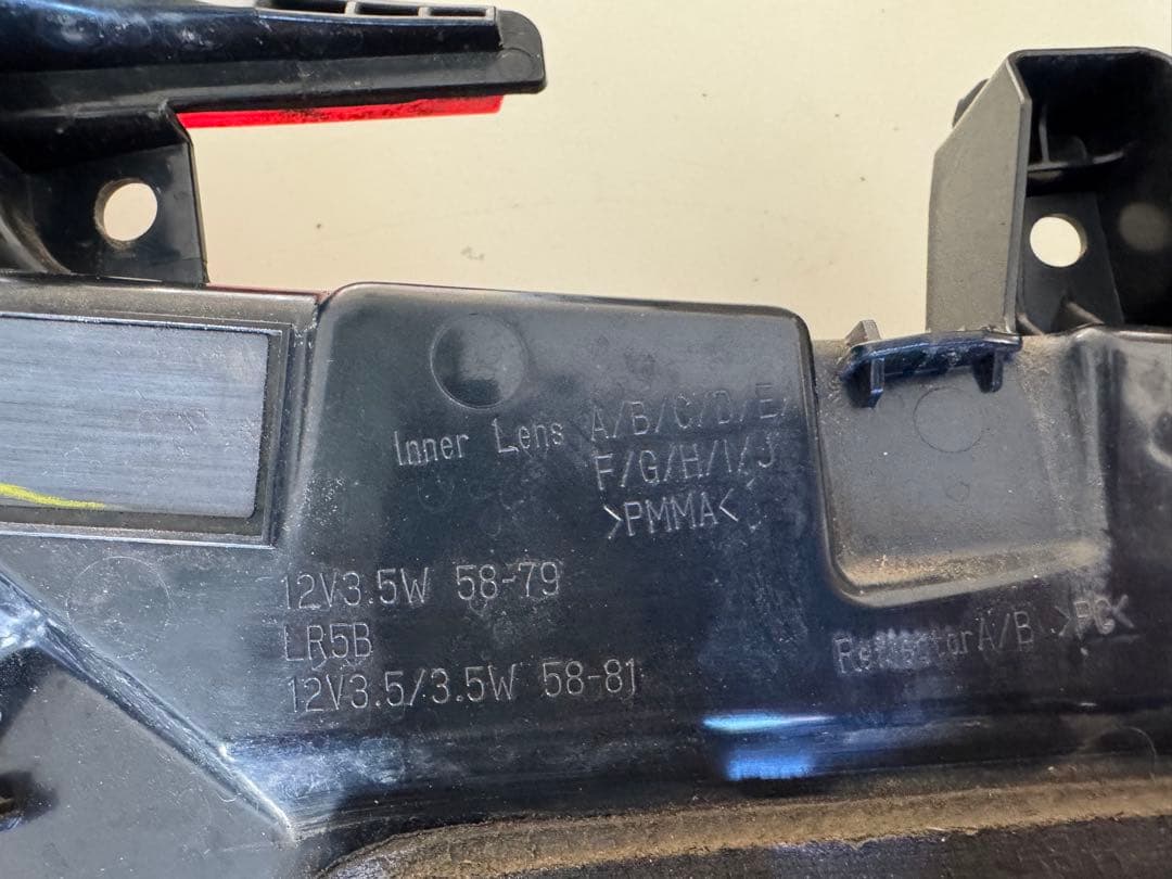 アルファード30系後期テールランプ4点セット 送料込み