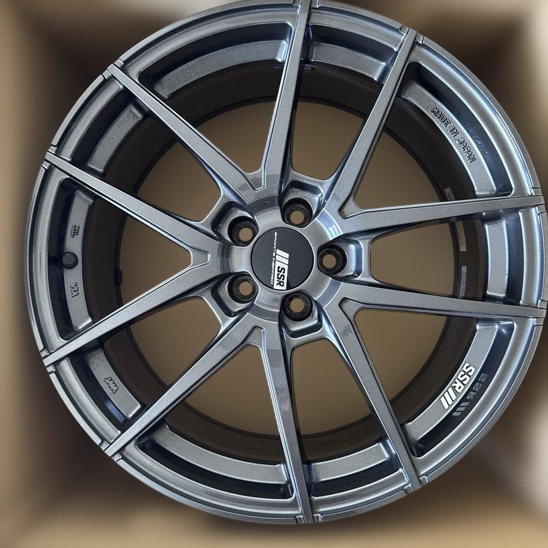 18インチ　美品SSR ライナータイプ10モノブロック　18×8.5J 送料込み