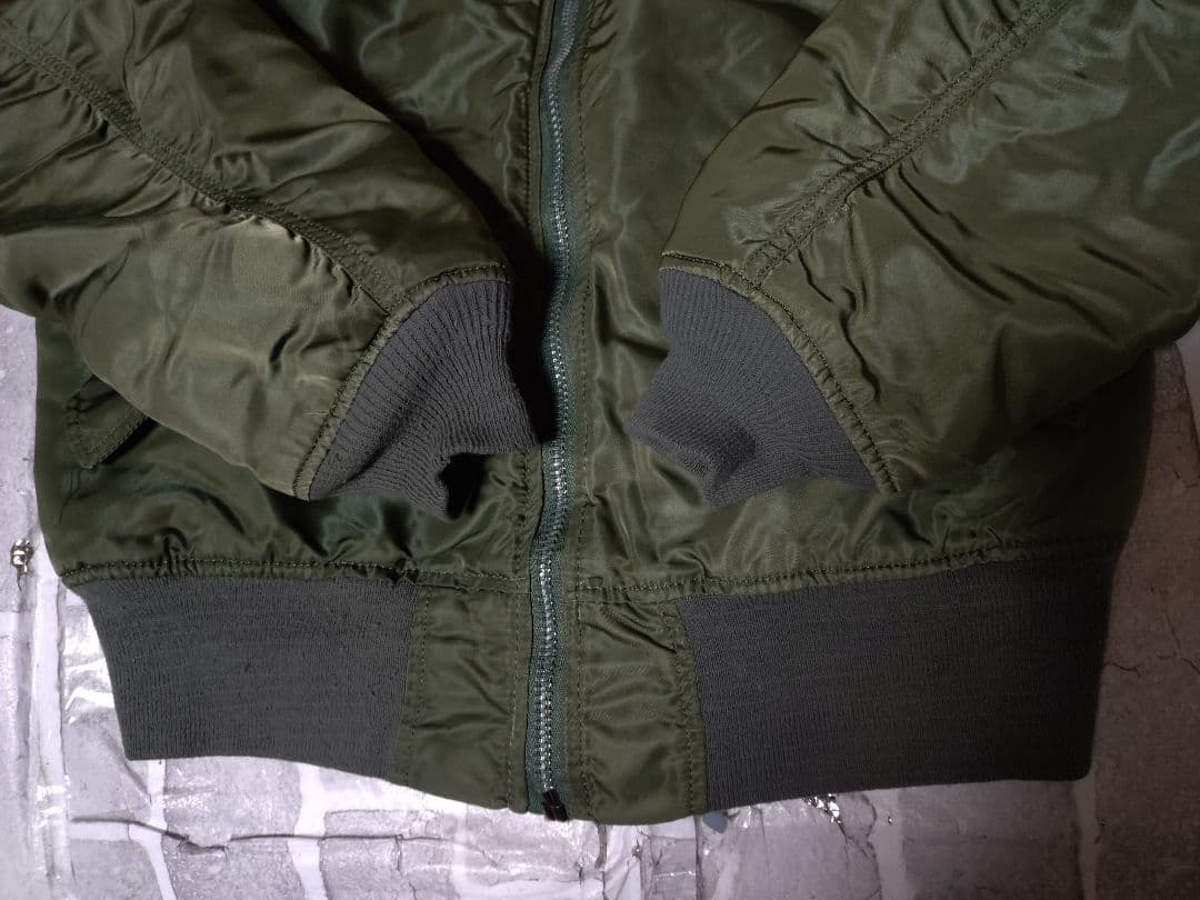 USA製【Mサイズ】【グランドクルー】【アルファ】【MA-1】【定番カーキ】