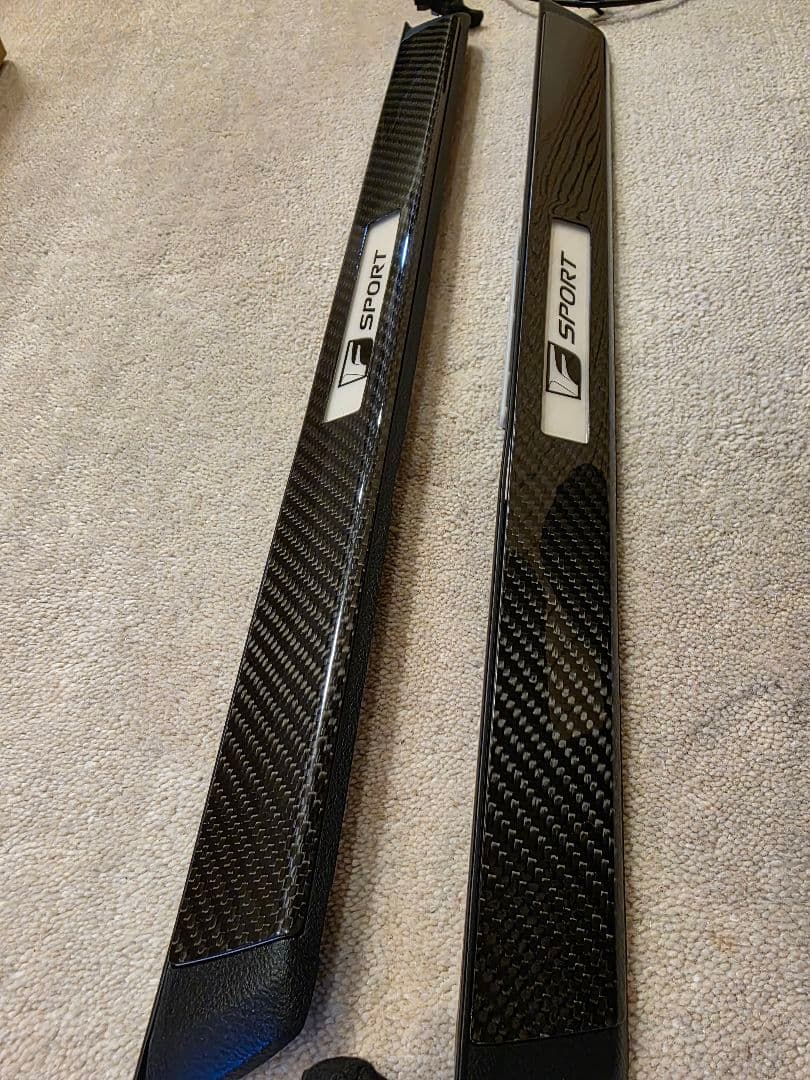 レクサスIS FSPORT Per ドライカーボン＋スカッフイルミネーション