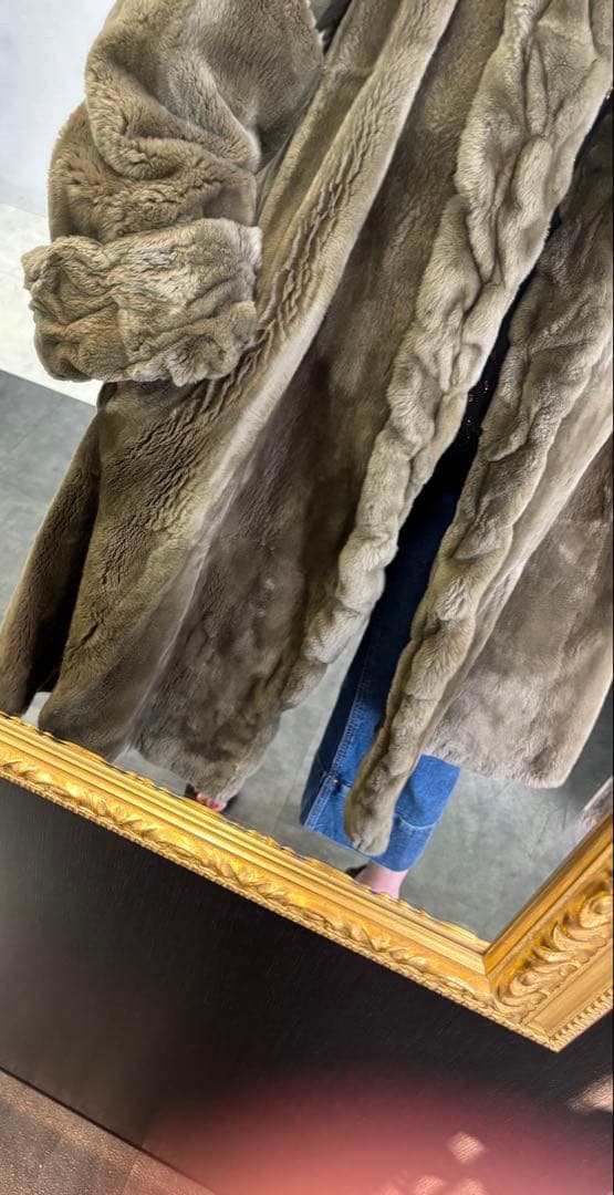 期間限定割引中‼️大幅お値下げしました‼️FENDI 希少khaki色ハーフコート